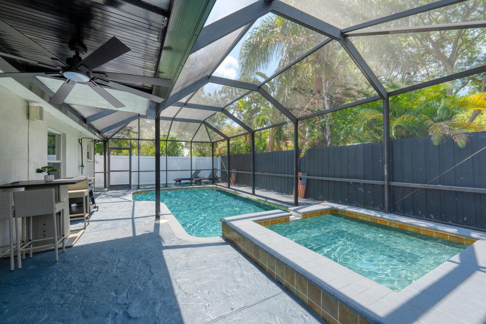 Luxury Style Townhome With Pool - 1 Miles To Bucs Stadium Tampa Exterior photo